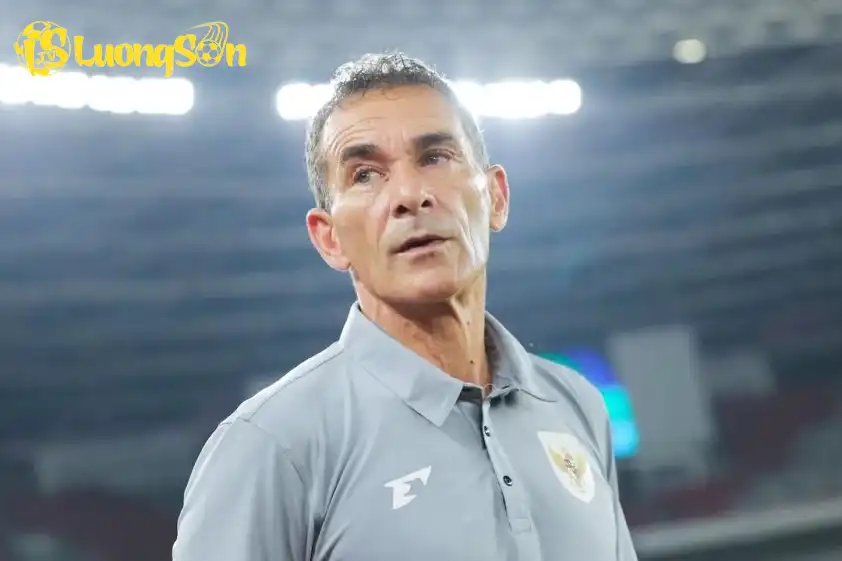 HLV U23 Indonesia muốn thắng tất cả các đối thủ tại vòng loại này. Ảnh: BOLA