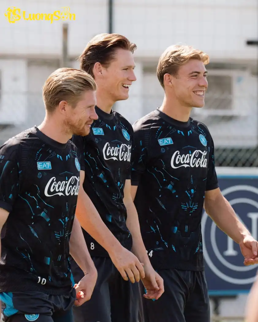 Hàng công rất được chờ đợi của Napoli tại mùa giải năm nay. (Ảnh: Sky Sports)