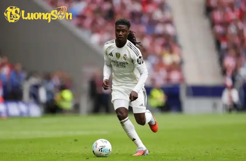 Tương lai của tiền vệ người Pháp có thể sớm được định đoạt trong mùa này