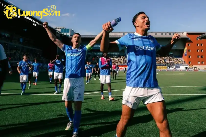 Genk đang được đánh giá cao hơn trong trận đấu này