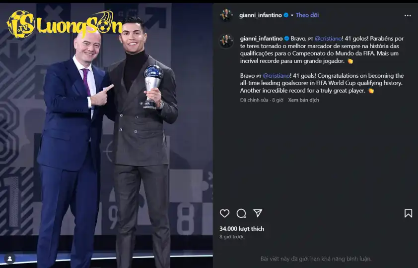 Chủ tịch FIFA Gianni Infantino chúc mừng Ronaldo với thành tích ghi nhiều bàn thắng nhất trong lịch sử vòng loại World Cup