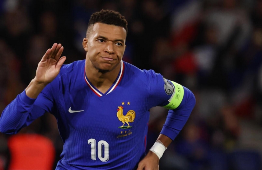 Mbappe toả sáng với cú đúp đưa Pháp dự World Cup 2026